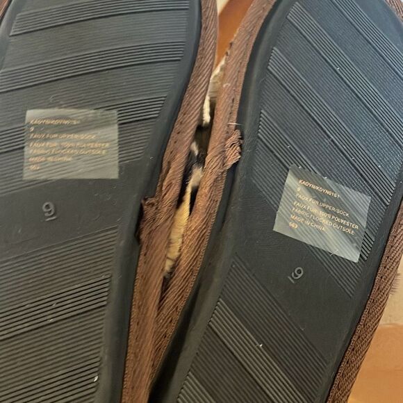 Steve Madden NWB  Kadyn leopard fuzzy slippers 9 - Picture 8 of 9